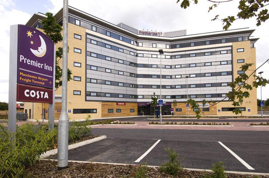Premier Inn Manchester Airport Runger Lane North Хейл Экстерьер фото